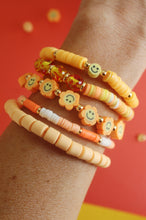 Load image into Gallery viewer, Smiley DIY Jewelry Kit

